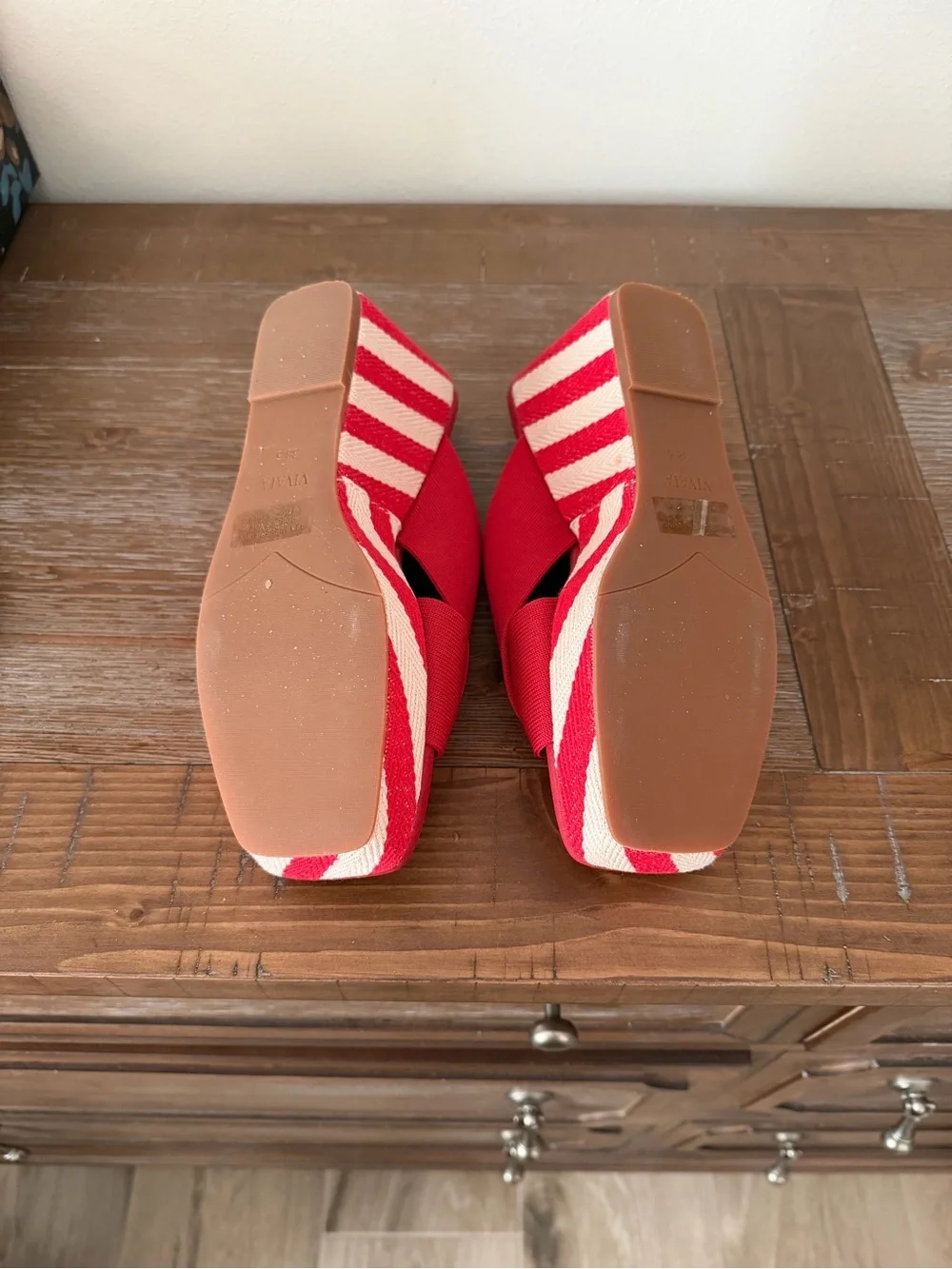 Red Knot Sandals with Red Strip Wedge